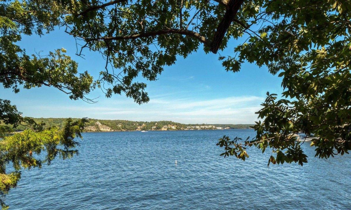 Sunrise Beach Condo | Lakefront, 2 Bed, 2 Bath with Boat Slip!! >>20% Discount on 1st 3 bookings<<