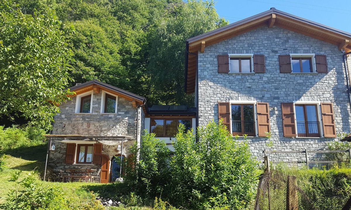 Montemezzo House | Le Papere apartment in Chalet di Cher