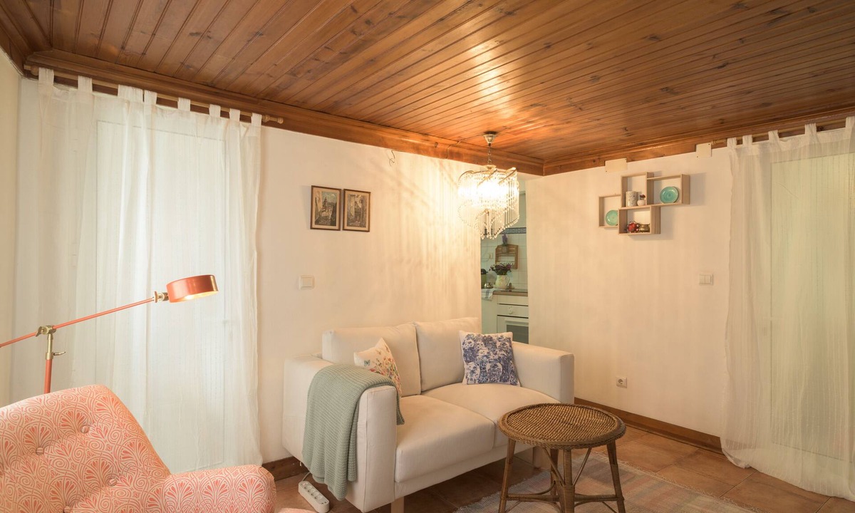 Misericordia Apartment | Light Filled Apartment near Chiado, By TimeCooler