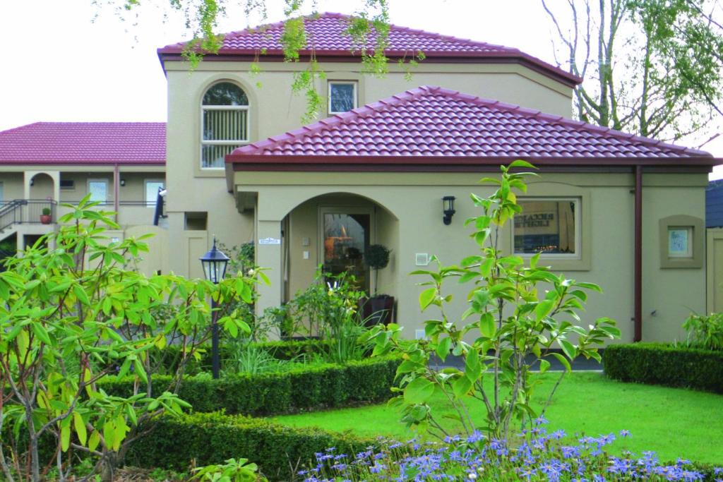 Riccarton Hotel | Lorenzo Motor Lodge