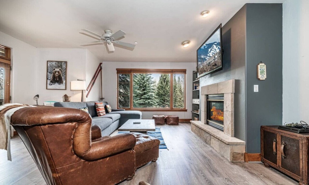 Edwards Condo | Luxurious Condo Gated Community Pool Hot Tubs