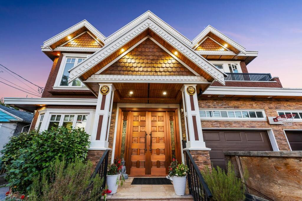 Fraserview House | Luxury Home in Vancouver