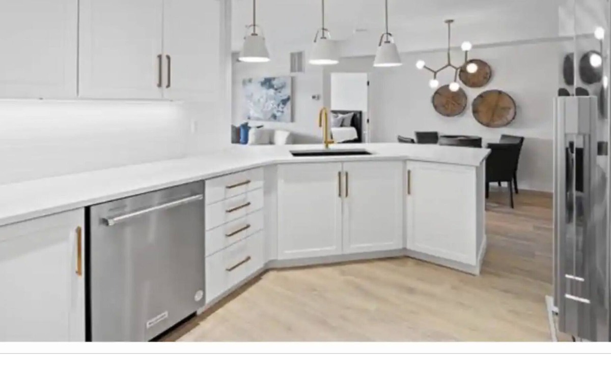North End Condo | Luxury Lake Front 3 bed 2 bath