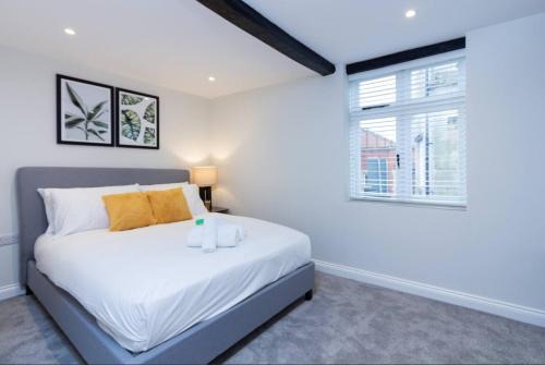 Market Bosworth House | Market Bosworth l 4BR l Sleeps 8 l With Backyard