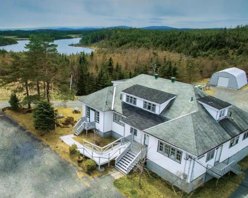Terra Nova Cabin | Markland Cottage Winery