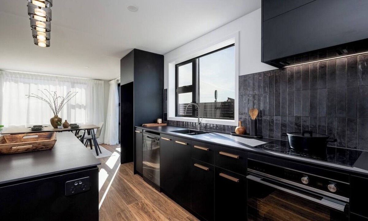 Richmond House | Mathea House - Premium Accommodation - New Fully Equipped Home