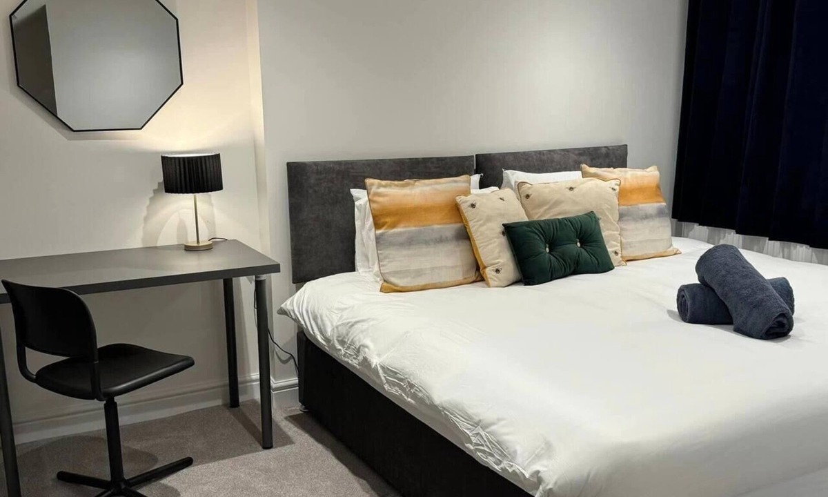 Canning Town North House | Modern 5-Bed House in London close Excel - Big Ben