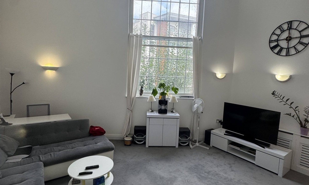 Wolverton House | Modern and spacious 3 beds Duplex Apartment