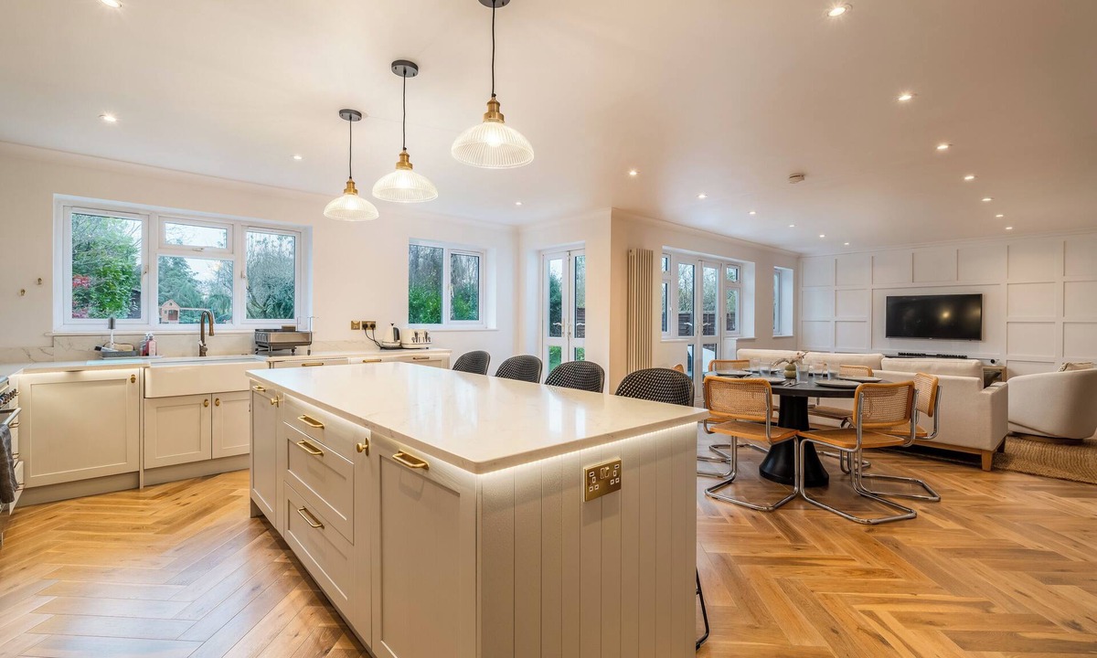Radlett House | Modern Cosy Home w/Stylish Interior – Pass the Keys