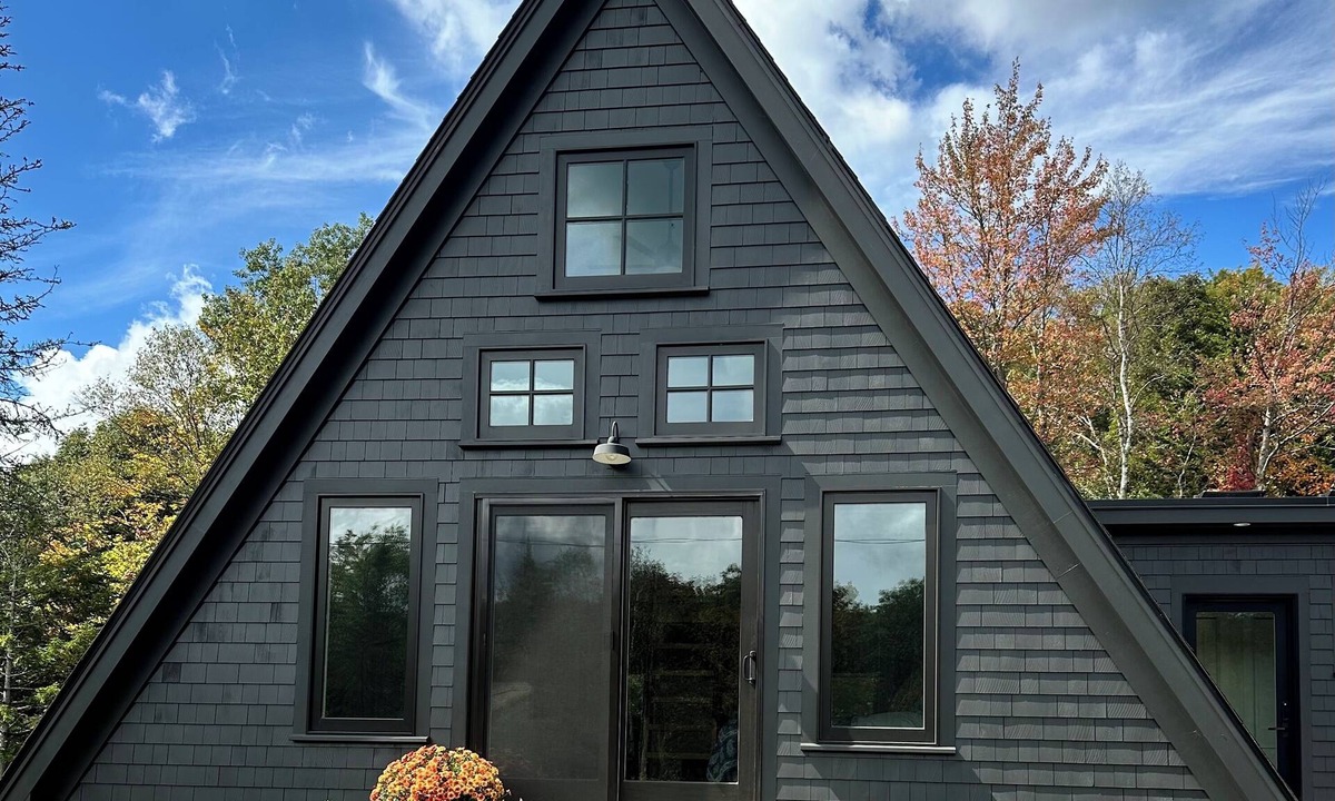 Warren Ski Chalet | Modern guesthouse in Mad River Valley Fernstone