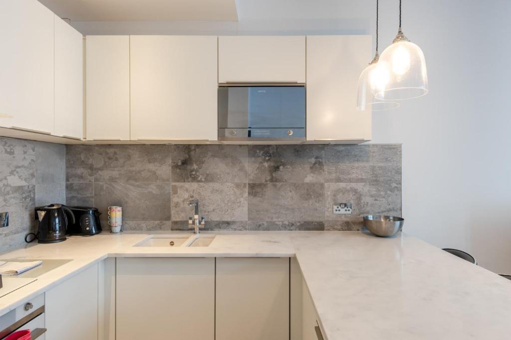 Kilburn Apartment | Modern high spec flat for 4 in West Hampstead