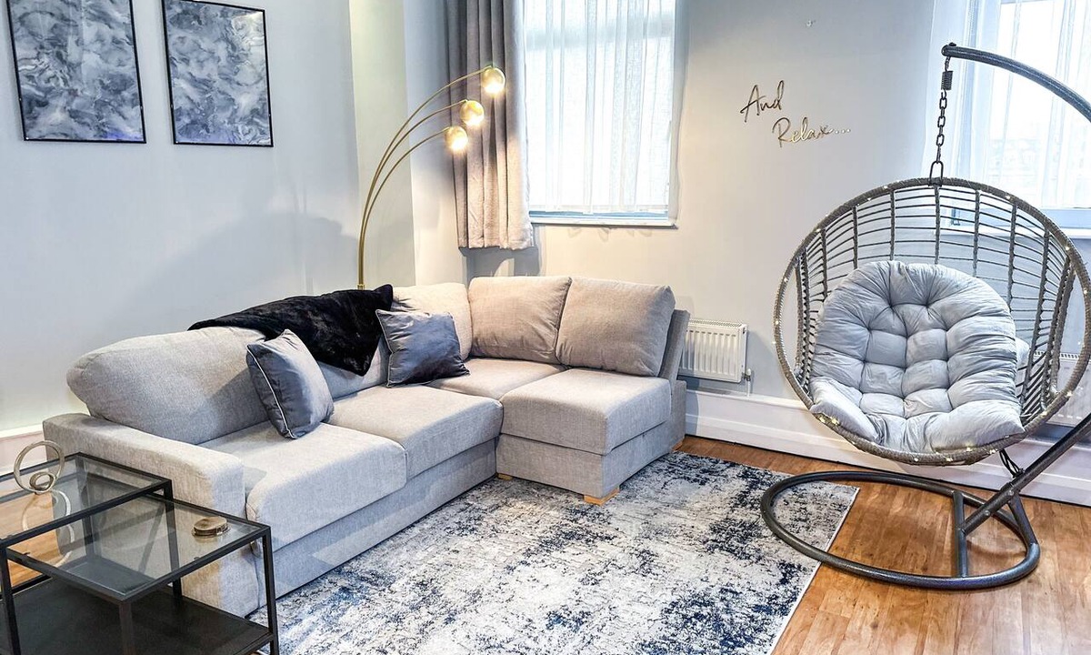 Nottingham City Centre Apartment | Modern One Bed Apartment Nottingham City Centre Sleeps 4/Family friendly