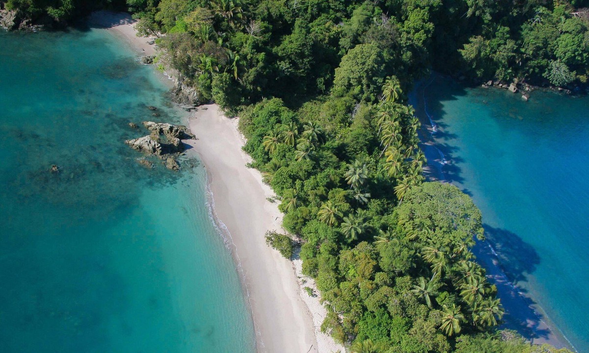 El Cerro House | Mono Montaña Hideaway, Ocean View House in Manuel Antonio