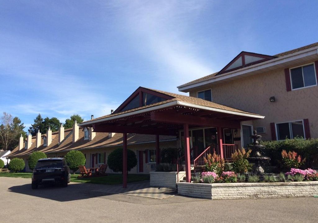 Saint-Sauveur Hotel | Motel des Pentes et Suites