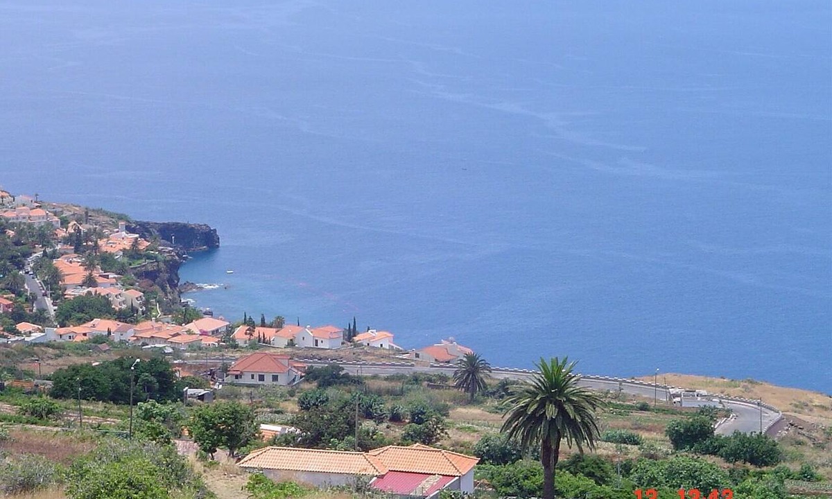 Canico Apartment | New & Spacious Apartment with great sea view - free & fast WI-FI