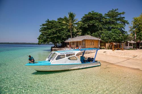 Siladen Island Resort | Onong Resort