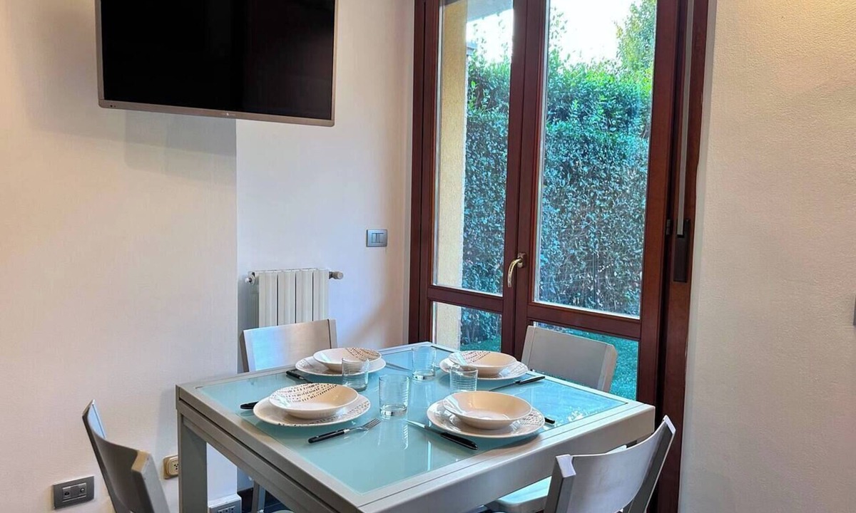 Bergamo Apartment | Peaceful corner in Bergamo with Garden
