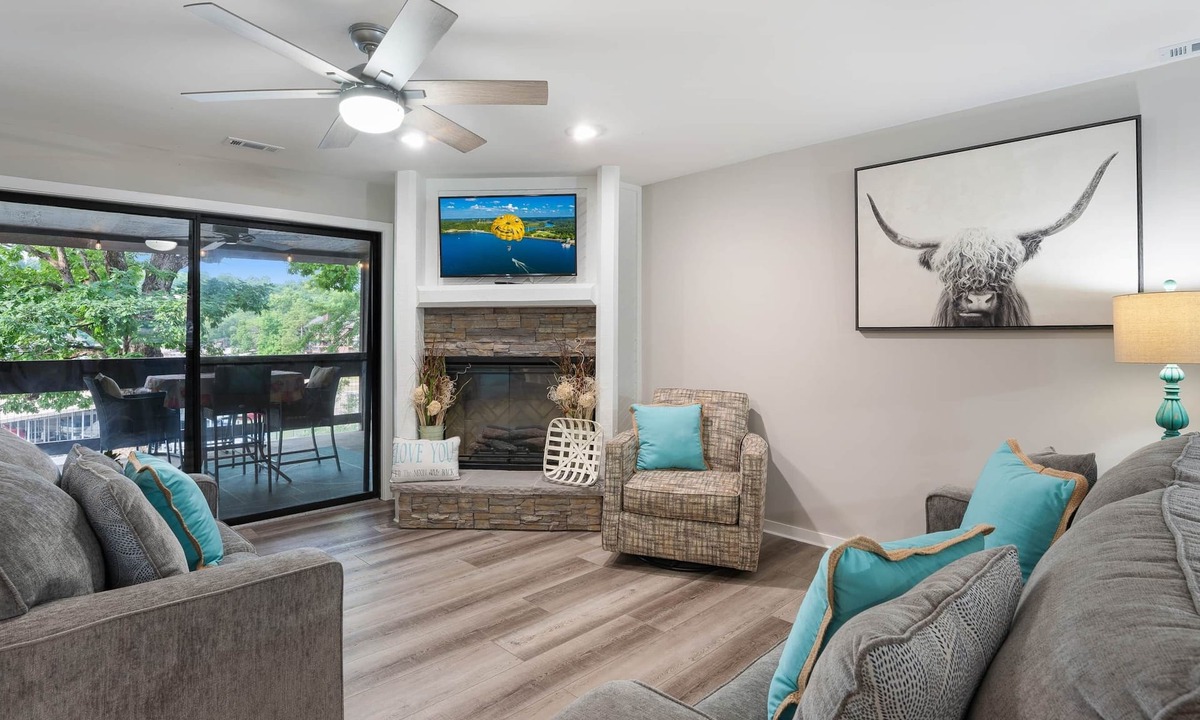Osage Beach Apartment | Peaceful Paradise — Indoor Pool Hot Tub Sauna