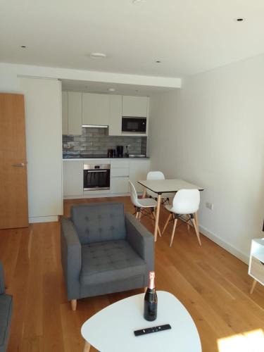 Canning Town Apartment | Perfect Home