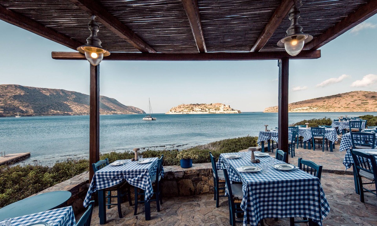 Elounda Hotel | Phāea Blue - Small Luxury Hotels of the World