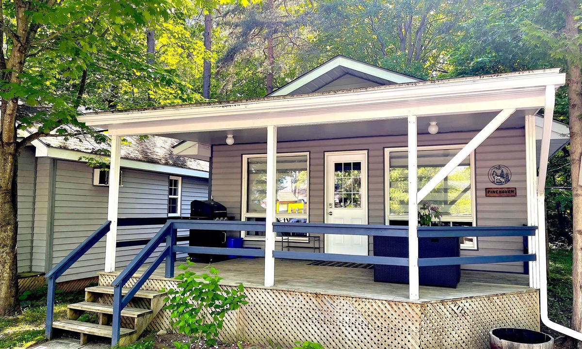 Washago Cottage | "pinehaven" Cottage
