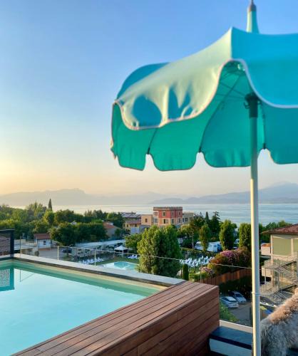 Peschiera del Garda House | Plaza Lago di Garda Rooms - Rooftop, Lakeview & Jacuzzi