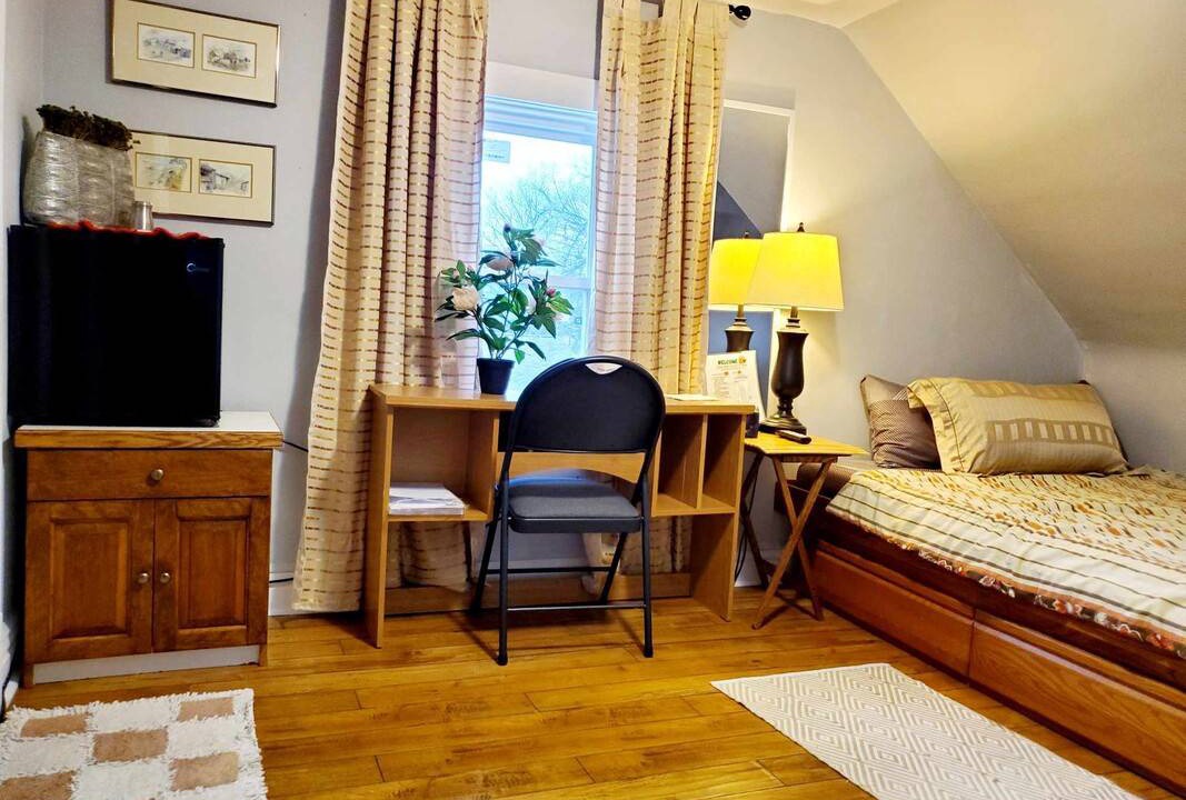 Winnipeg Resort | Private room ∙ 1 guest