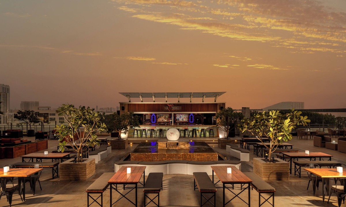 Barsha Heights Hotel | Radisson Blu Hotel, Dubai Barsha Heights