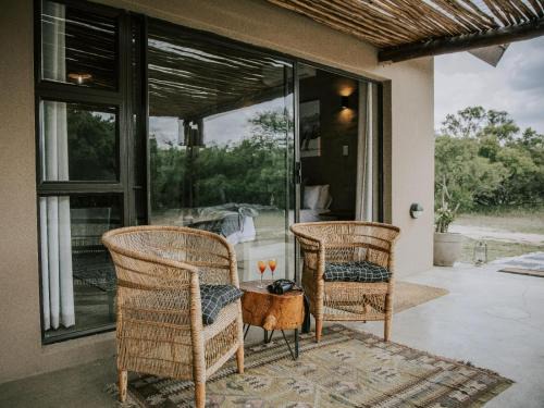 Thorny Bush Game Reserve Villa | Rhino's Rest Private Luxury Villa