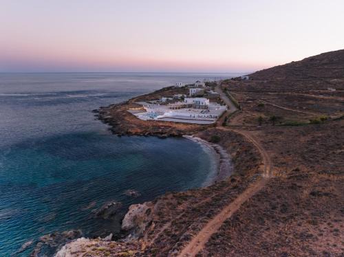 Tinos Town Resort | Royal-Ma Resort