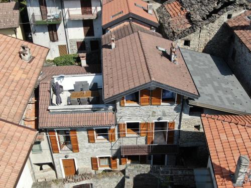 Vercana House | Rustico Casa Marie mit Seeblick-Dachterasse