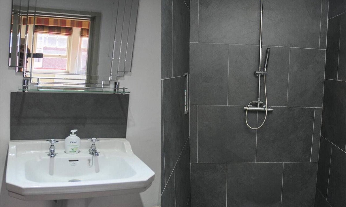 Eastbourne Apartment | Saffrons Apartment, Eastbourne