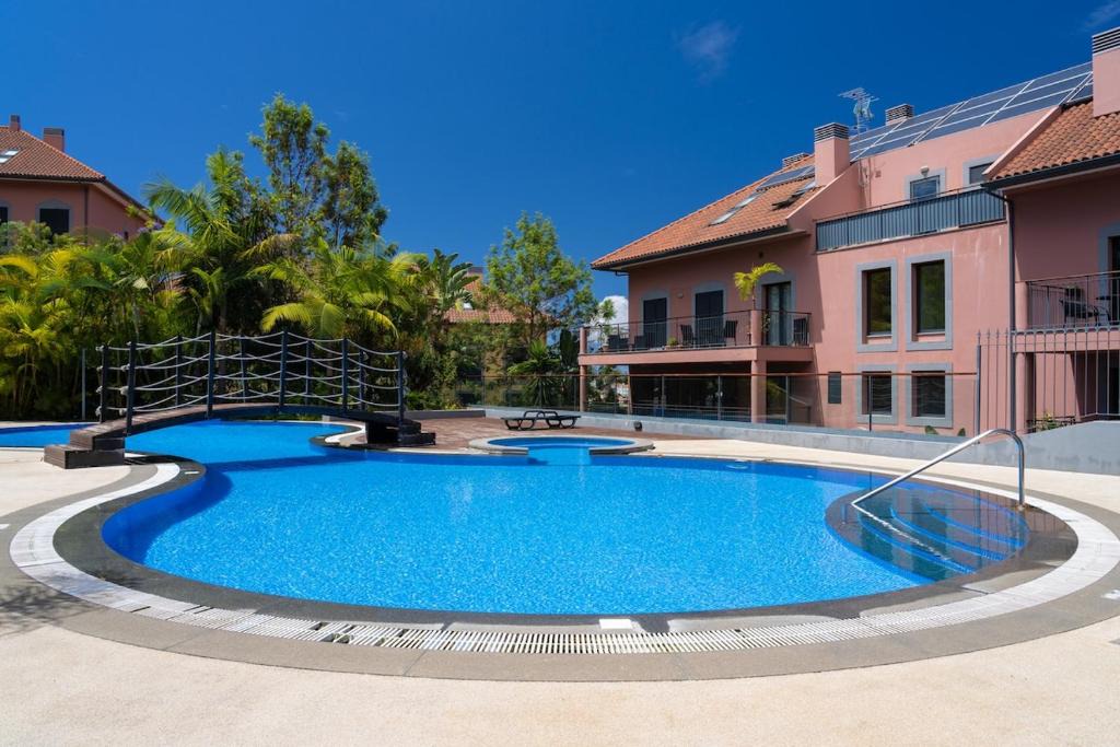 Santa Luzia Apartment | Santa Luzia Funchal View 2Br Pool, Ac & Parking
