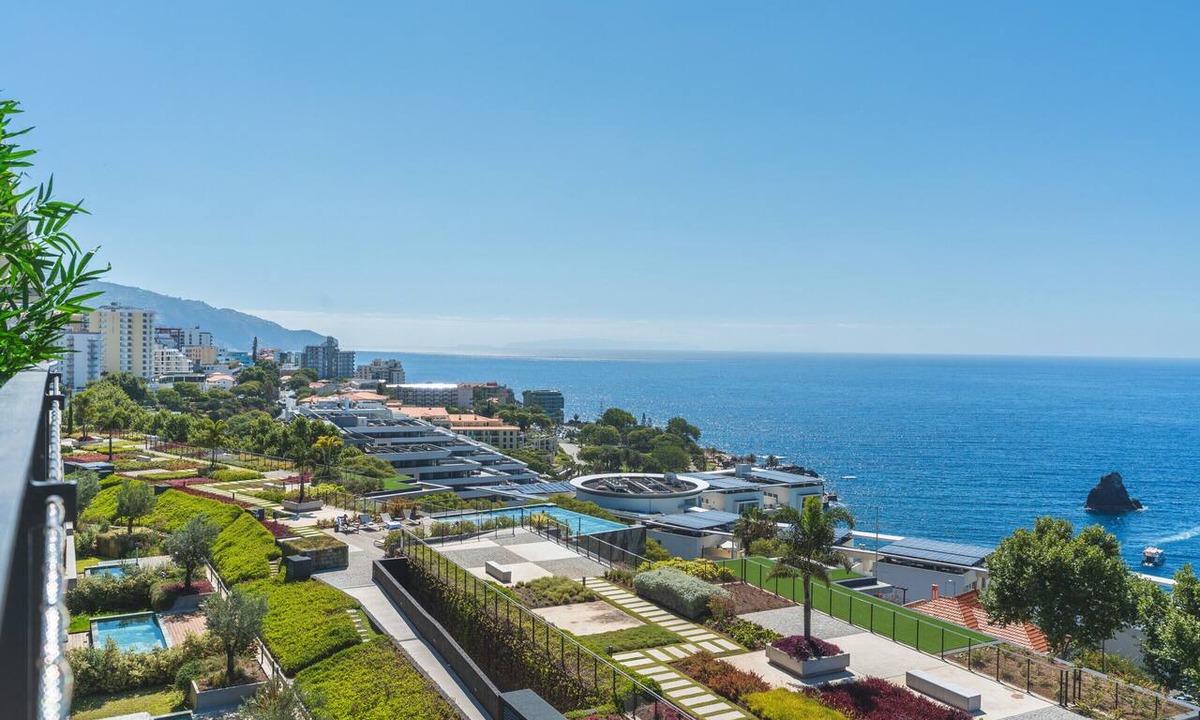 Sao Martinho Apartment | Seaside Escape by Atlantic Holiday