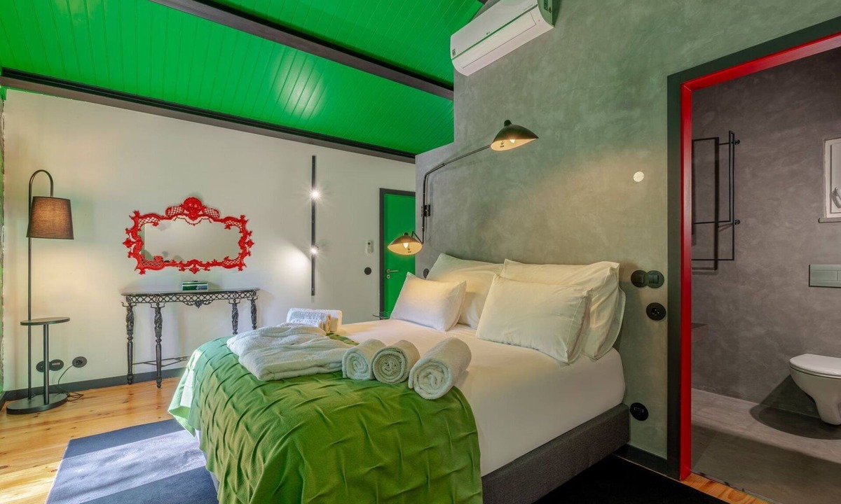 Moimenta da Beira Apartment | Senses Room at The Mill Retreat by Portugal Active