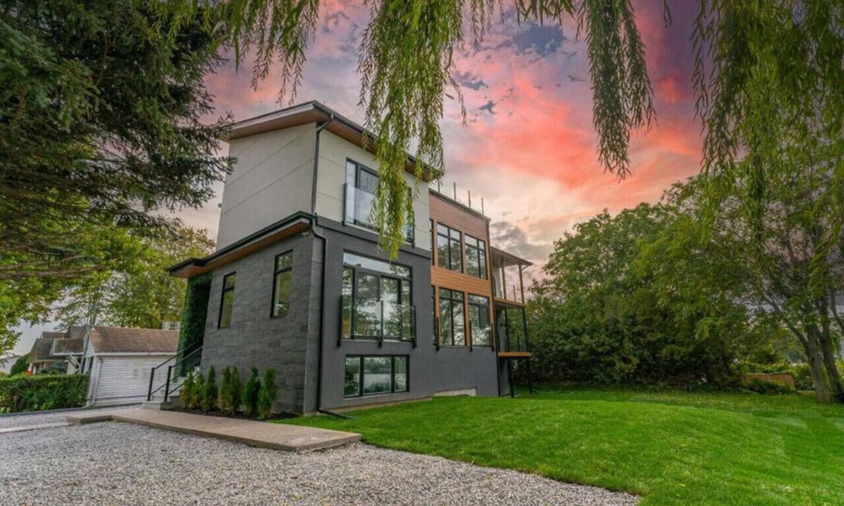 Port Weller House | Serene Lakeview retreat Sunset Villa