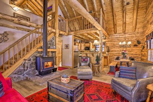 Blue River House | Ski & Hike! Hot Tub Hideaway in Breckenridge