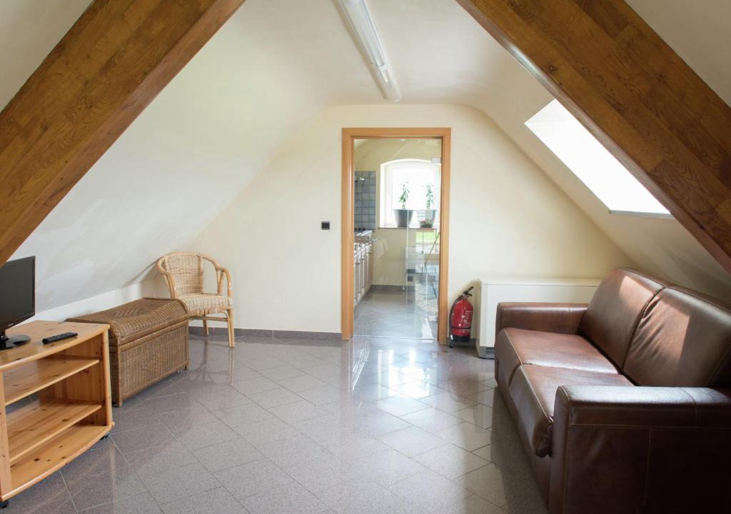 Harre Apartment | Spacious and well cared-for house with a panoramic view, sauna and a summer pool