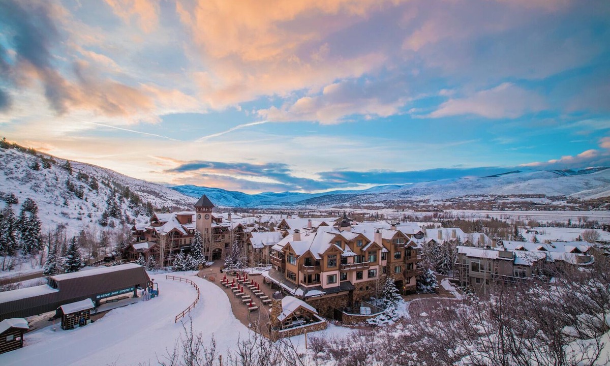 Edwards House | Spacious, Luxury Arrowhead Home with Spacious Deck and Winter Shuttle Service