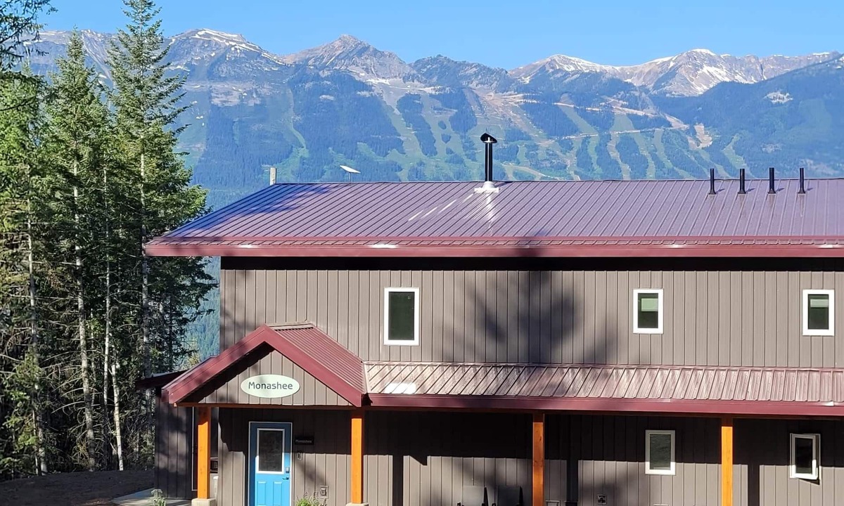 Golden House | Stay Golden - Monashee House