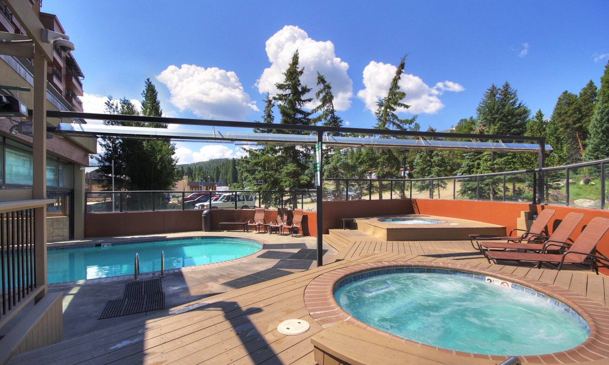 Historic District Apartment | Studio Premier Condo | Ski-in/Skit-out Access