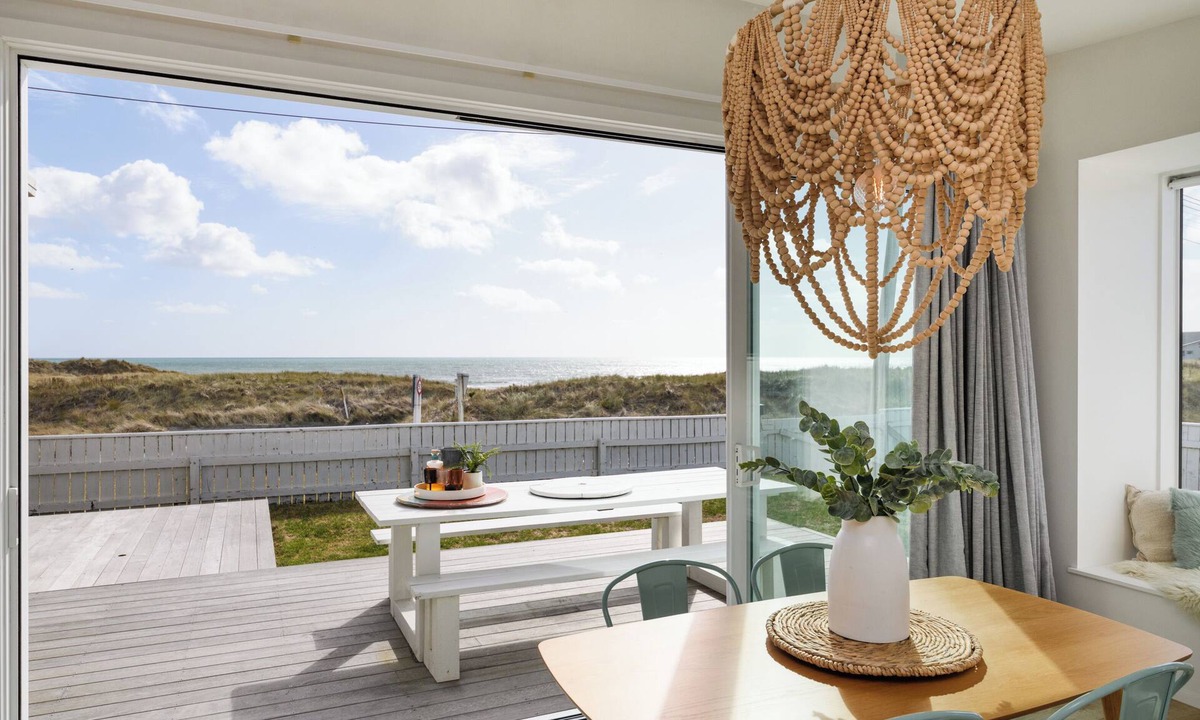 Foxton Beach House | Stunning 3-bedroom beachfront house with the best views