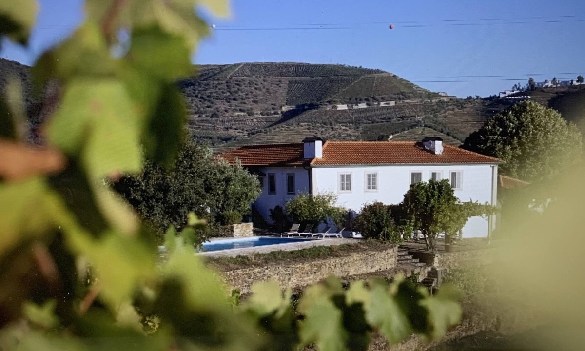 Bomfim Villa | Stunning Boutique Vineyard Stay with Pool