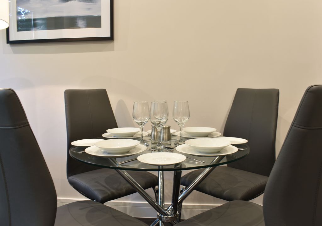 Watford Apartment | Stylish 1 Bedroom apartment - Watford, with transport links to Central London
