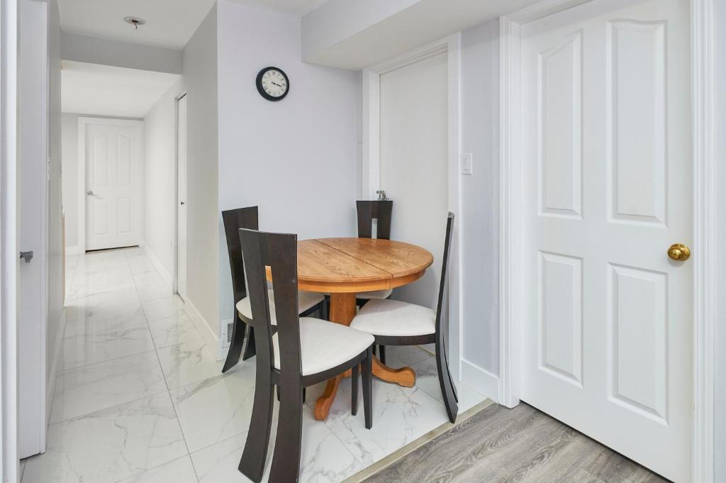 Guildford House | Stylish and spacious Accommodation