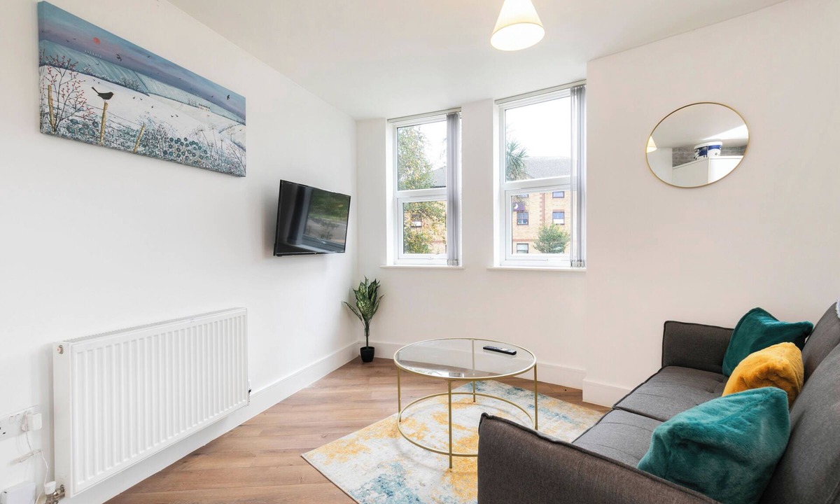 Havering Apartment | Stylish flat in Romford - 5mins for Elizabeth line