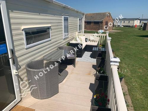 Selsey House | Sunny Vista - Spacious 3 Bed at Seal Bay Resort