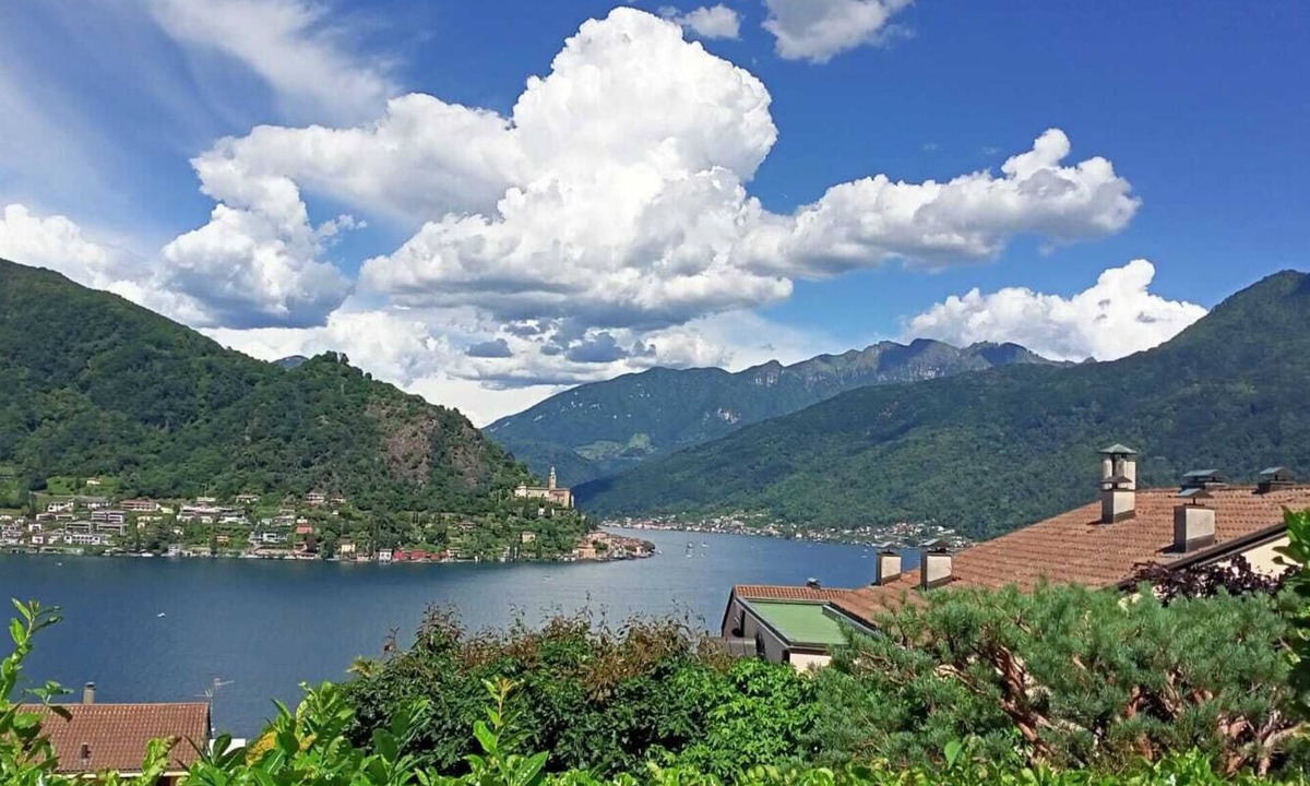 Cuasso Al Monte Apartment | SUP APT rental with private beach at Lugano lake