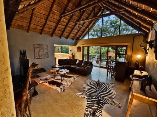 Nelspruit Cabin | Syeta Bush Lodge - Luxury Bush Villa