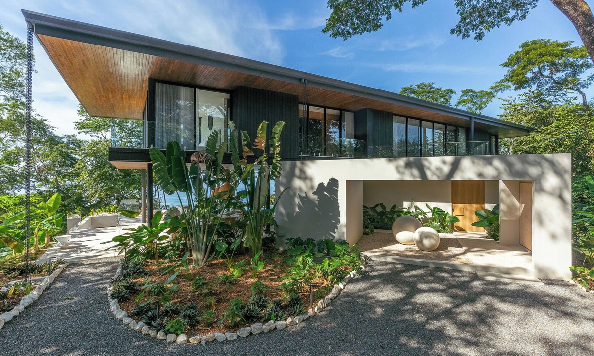 Carmen Villa | Tenowi Villa - Exclusive Oceanview Jungle Estate